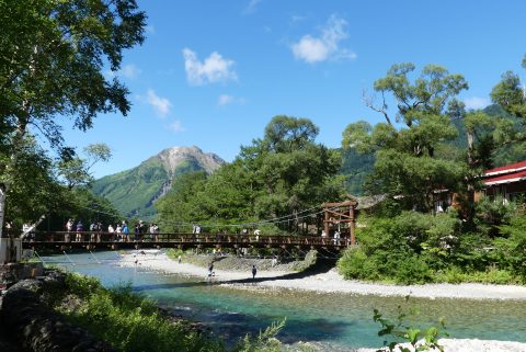 焼岳と河童橋
