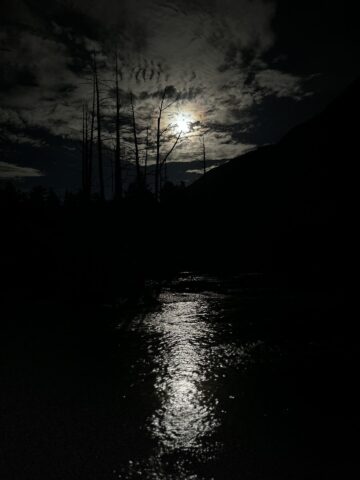 岳沢湿原でスーパームーンのお月見