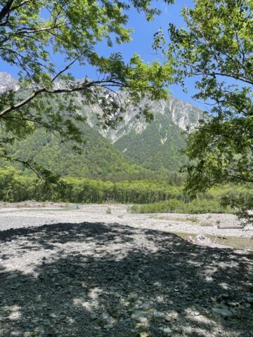 上高地徳沢梓川付近