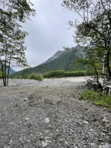 上高地徳沢梓川付近