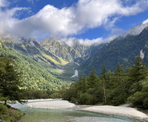 河童橋から眺める穂高連峰