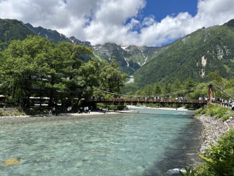 7月頃の穂高連峰