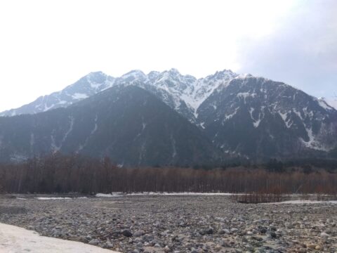 上高地・徳沢地区から見た明神岳・前穂高岳