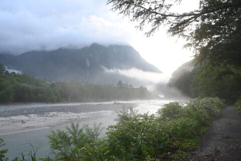 梓川の朝もや