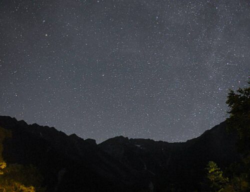 夏休みの上高地、宿泊者だけが見られる夕焼けと星空