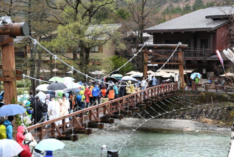 上高地開山祭2026・河童橋にて鏡割り