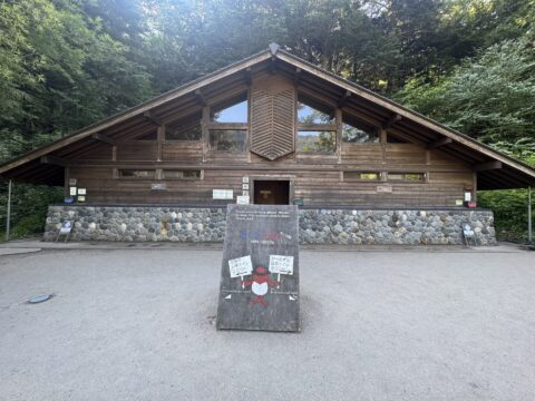 上高地　河童橋付近公衆トイレ