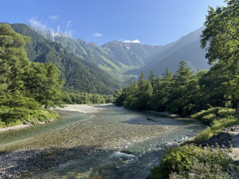 河童橋から眺める朝の穂高連峰　7月21日撮影